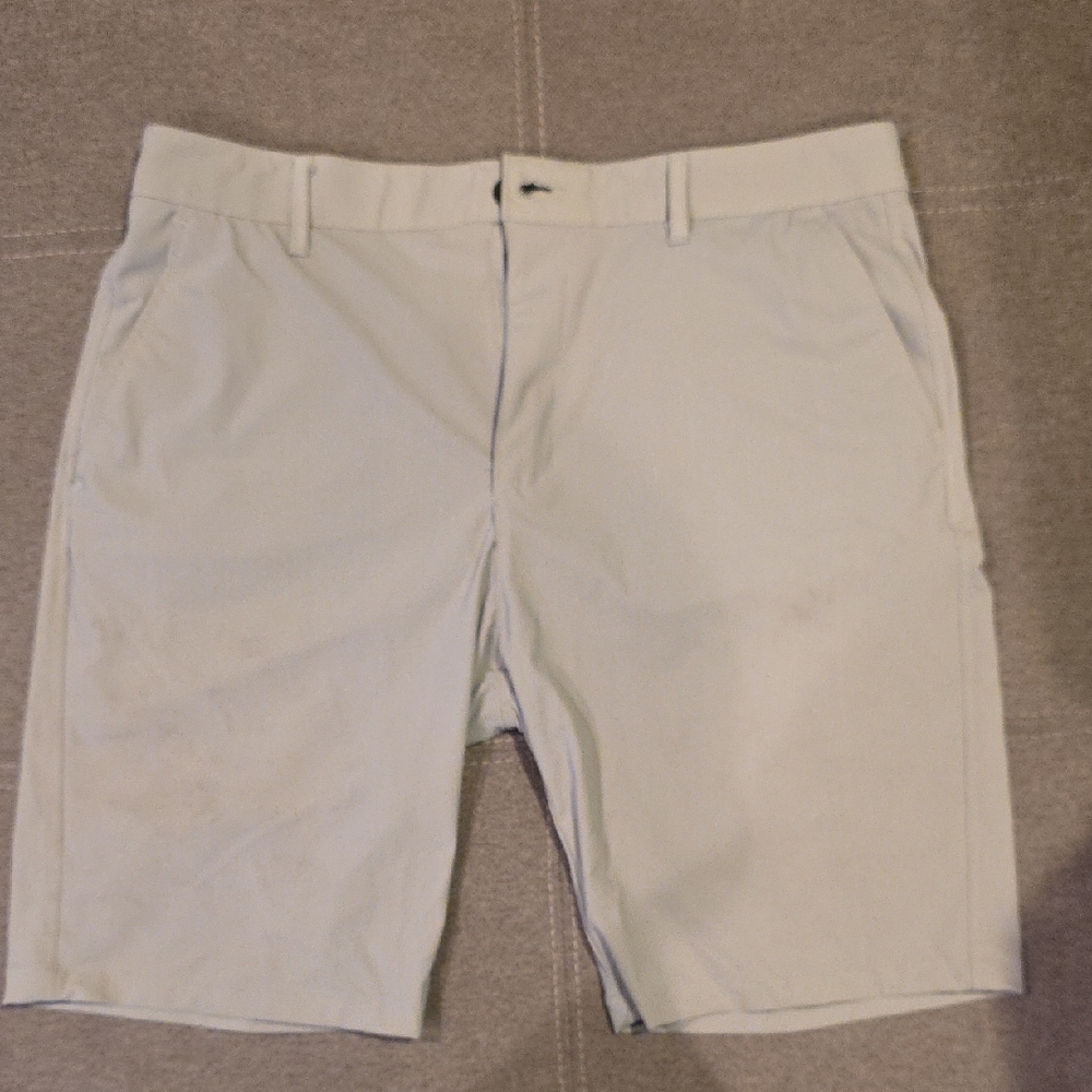 Kenneth Cole White Flat Front Shorts Versatile Summer Wear